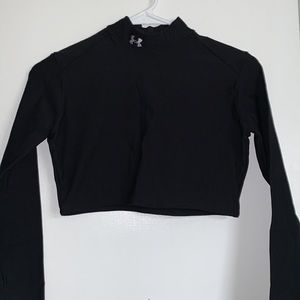 Cropped Under Armour long sleeve
